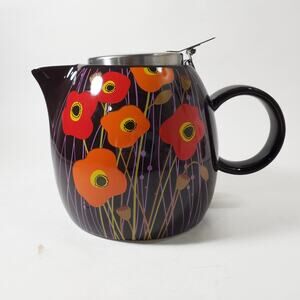 Tea Forte PUGG Poppy Fields 24 oz Teapot With Infuser